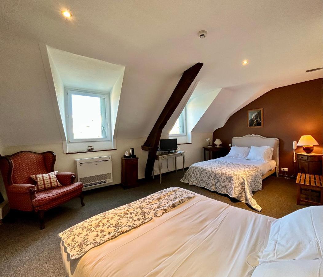 Logis Hotel Teyssier Юзерш Екстериор снимка